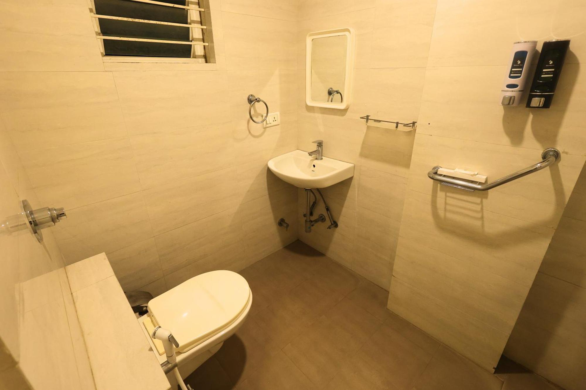 העיר בנגלור Arcade Inn Suites מראה חיצוני תמונה