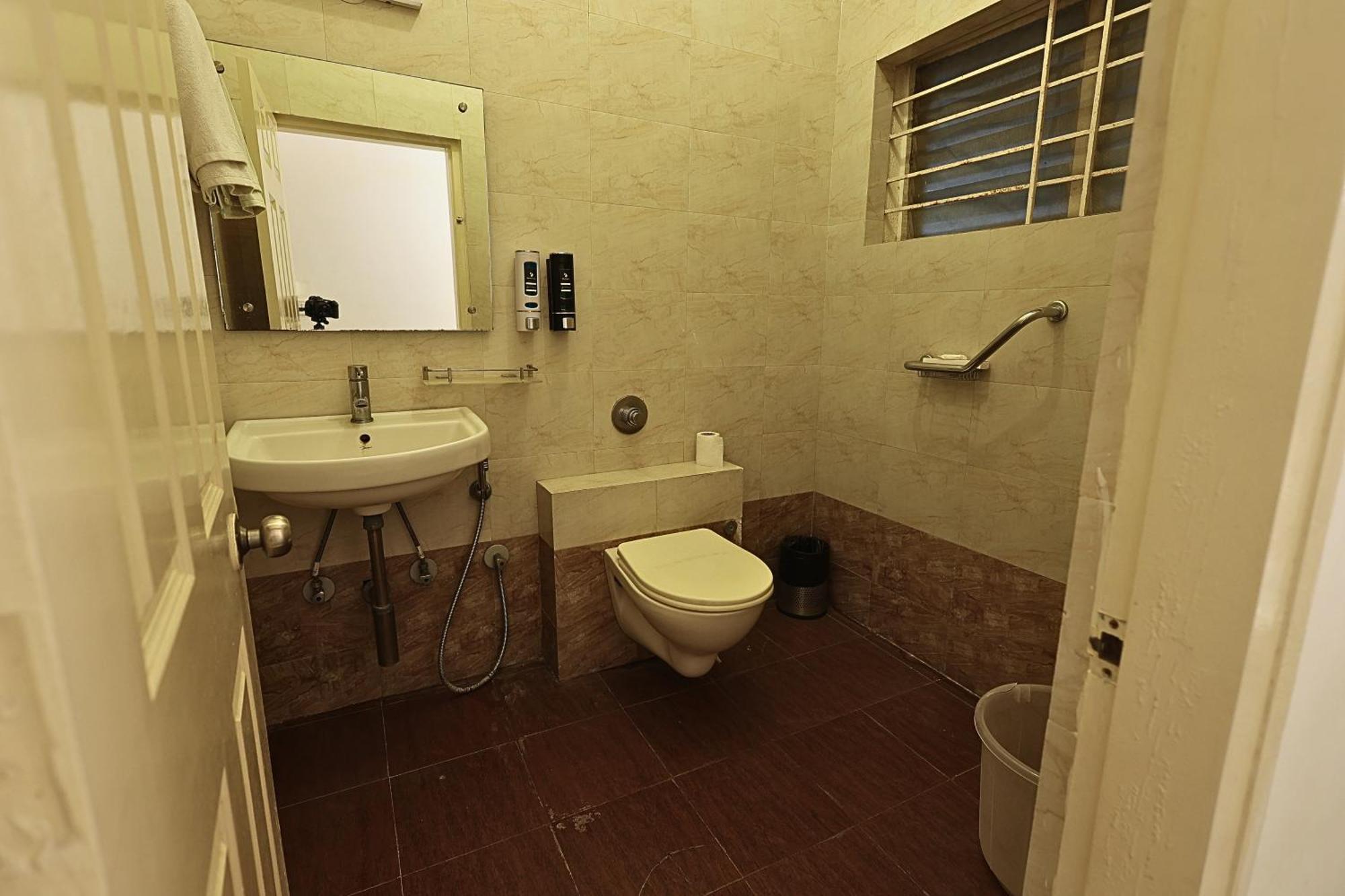 העיר בנגלור Arcade Inn Suites מראה חיצוני תמונה